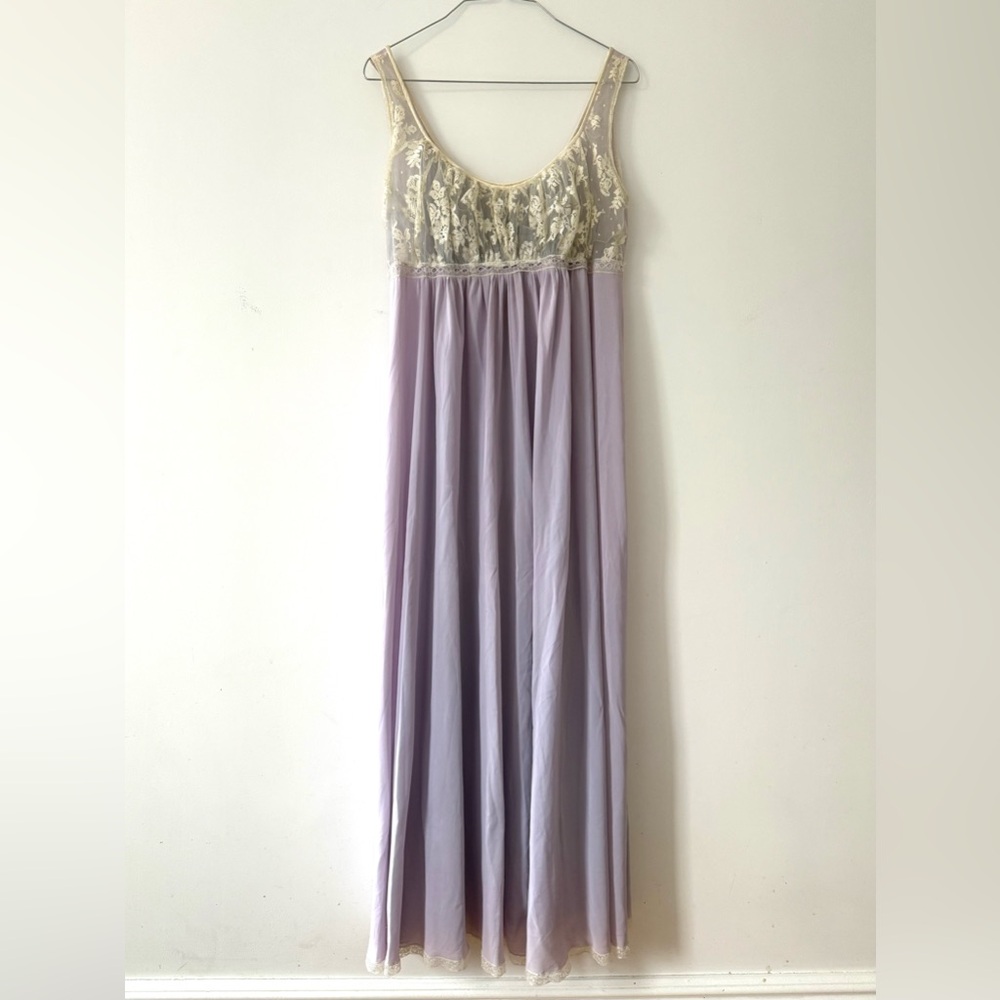 Claire Sandra by Lucie Ann Vintage Nightgown Hollywood Lingerie